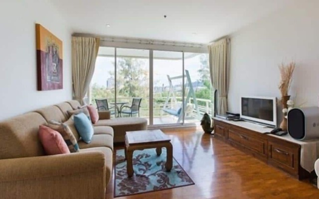 Baan Sanploen Huahin Condo By KK