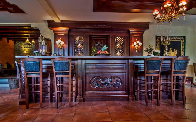 Doupiani House Hotel