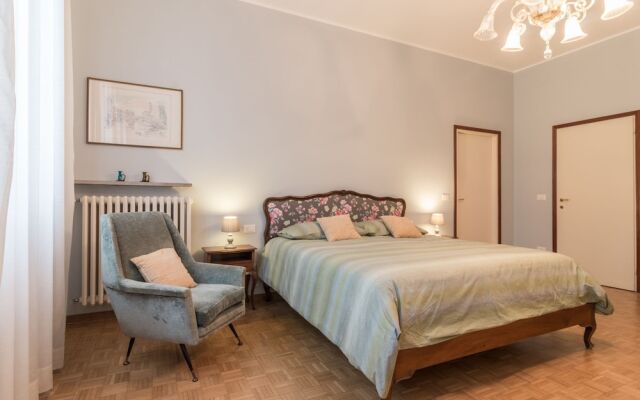 Rialto Bridge Venetian Style