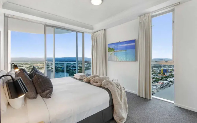 Chevron Renaissance - Wow Stay