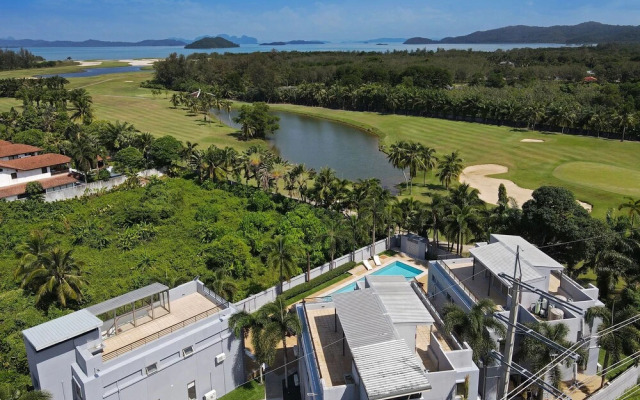 Modern 3BR Pool Access Villa Argent 6