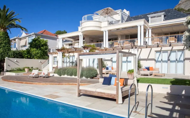 Compass House Boutique Hotel