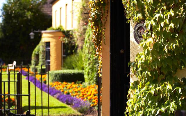 Dunraven Arms Hotel