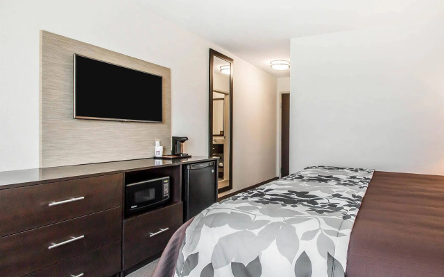 Sleep Inn & Suites