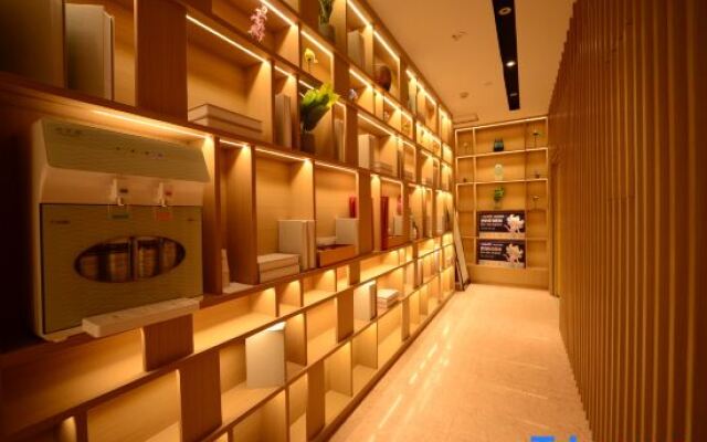 Yiwang Hotel · Selection