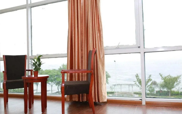 GreenTree Inn Jiangsu Suzhou Yangchenghu Qianshuiwan Express Hotel