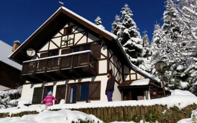 Holiday Home Tone