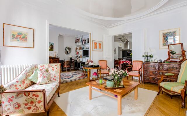 Charming appart- Vaugirard by Weekome