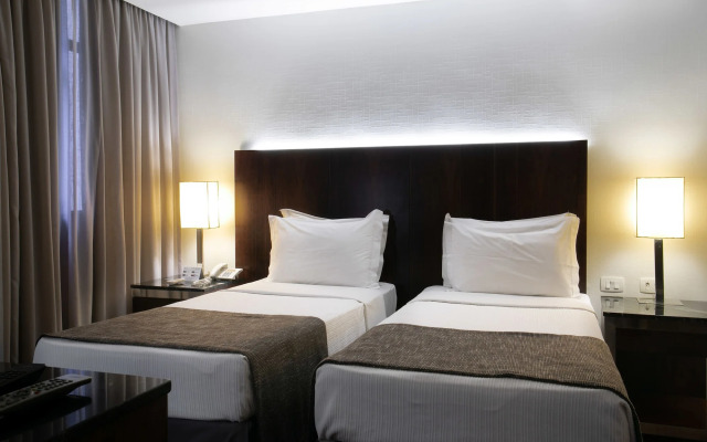 Orla Copacabana Hotel