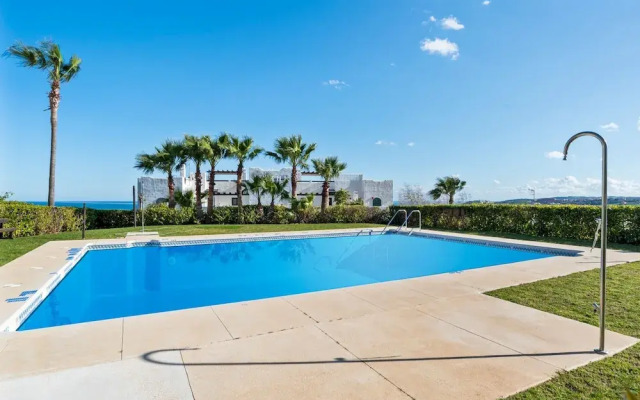 Panoramic Flat in Casares M56