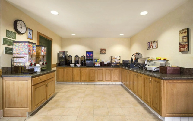 Holiday Inn Hotel & Suites Barstow by IHG