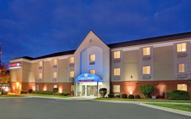 Candlewood Suites Rockford, an IHG Hotel