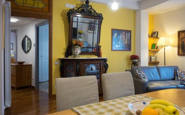 Glorioso Stylish Apartment