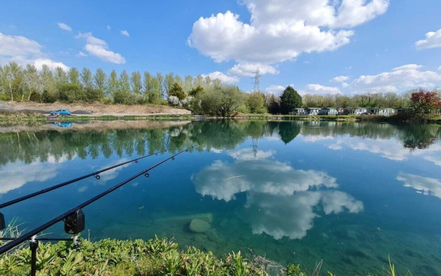Lakeside 28