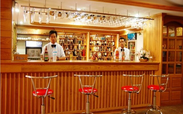 Cherry Queen Hotel