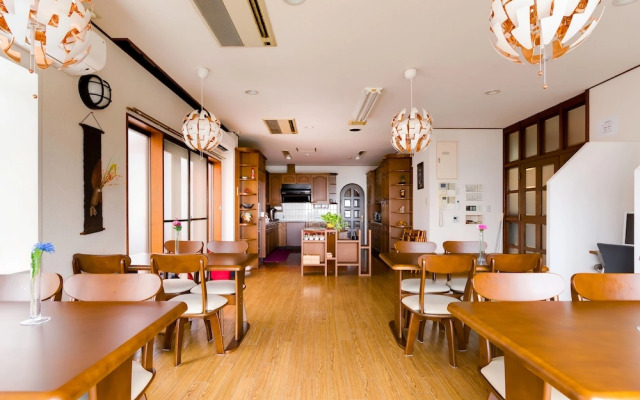 Yolee Guest House