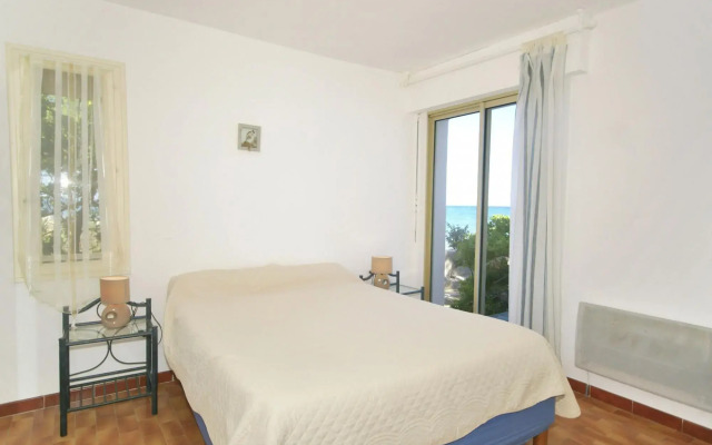 Attractive Villa in Moriani-Plage at Sea