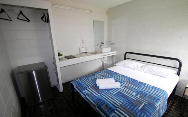 Cstay Motel