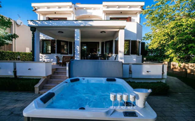 Villa Sonik