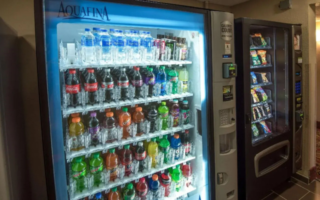 Clarion Pointe Racine - Mount Pleasant