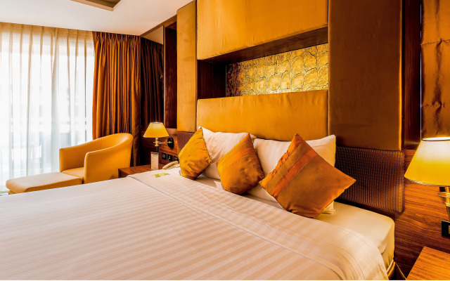 Nova Gold Hotel (SHA Extra Plus)