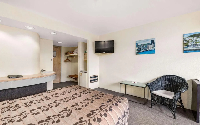 Quality Inn Angus