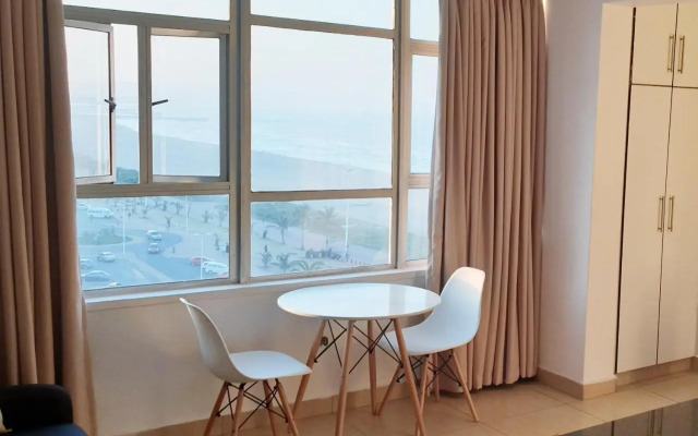 904 Tenbury Beach Apartment