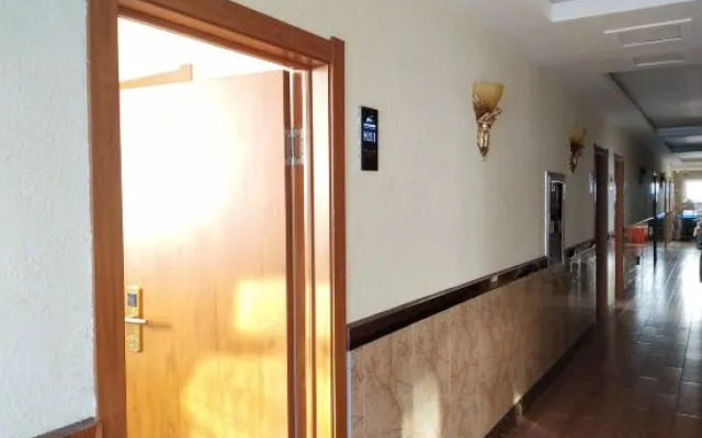 Black River Baikal Lake Hotel