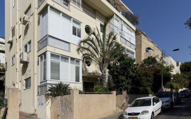 Central17 by TLV2RENT