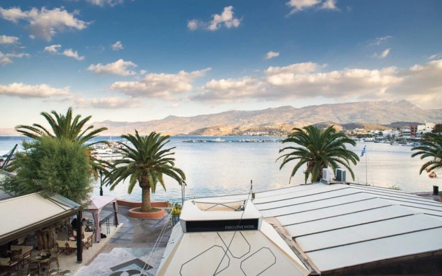 Seafront Own Ouse - Sleeps 6 - 5min Walk To the Beach