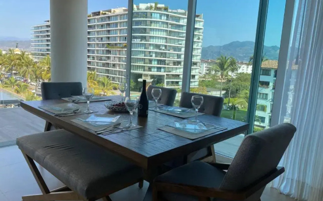 Deluxe Marina View Apartment