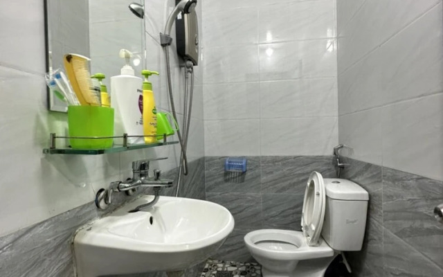 OYO 1185 Ha Thu Motel