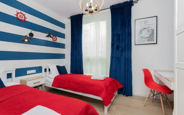 Apartment Redlowo & 2 Bedroom by Renters