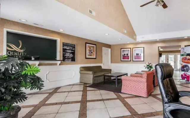 Quality Inn Arab
