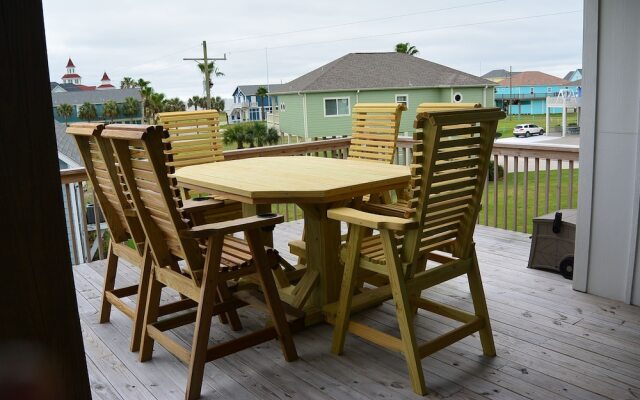 3598 Barracuda Dr Home by RedAwning