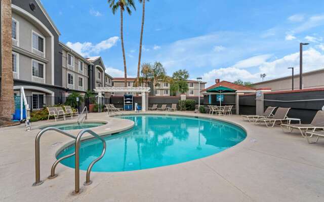 La Quinta Inn & Suites by Wyndham Phoenix Scottsdale