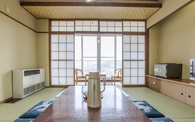 Kitaguni Grand Hotel – Guest Rooms – Tsuruga