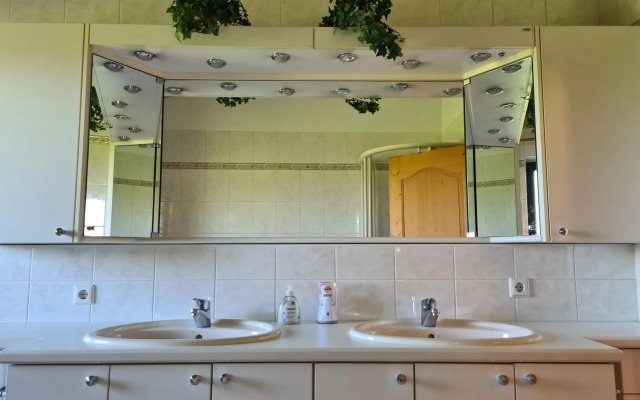 Schönes Ferienhaus am Herrenberg