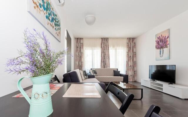 Lozna Residence