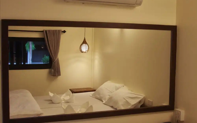 Ngeeb Bed & Breakfast