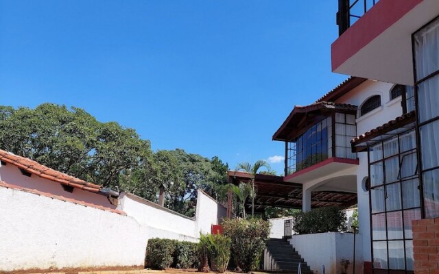 Lindo estudio perto do Hospital BOS