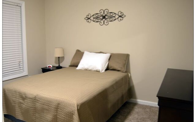 Opis Realty-Spacious Metro Atlanta Home