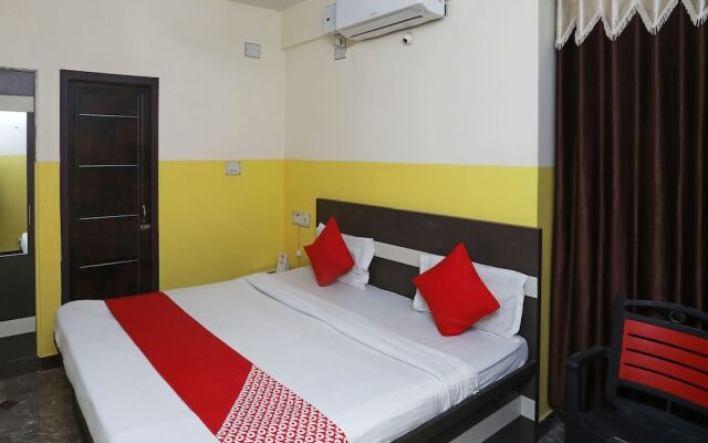 OYO 26152 Hotel Aarush
