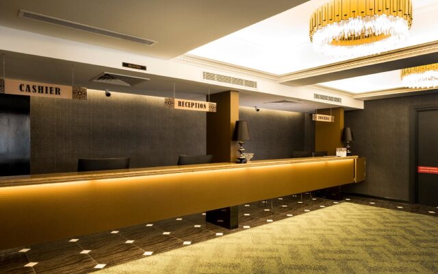 1969 Business Suites