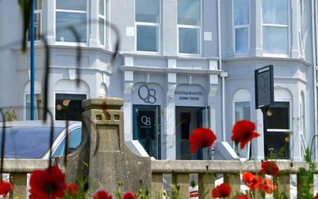 Q8 Boutique Hotel