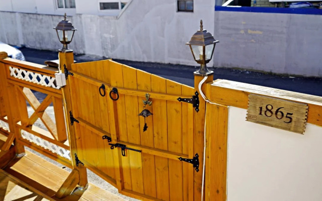 Yours Guesthouse in Tongyeong