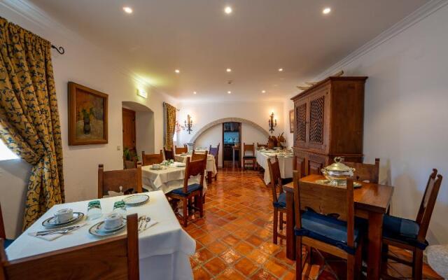 Casa Amarela TH & National Monument