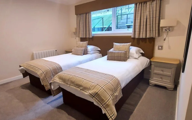Rannoch Highland Club Pine Marten Lodge 05