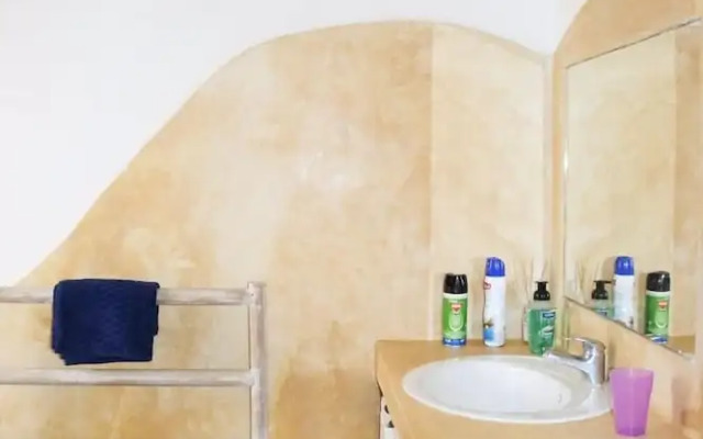 Captivating 1-bed Apartment, With a Nice Garden