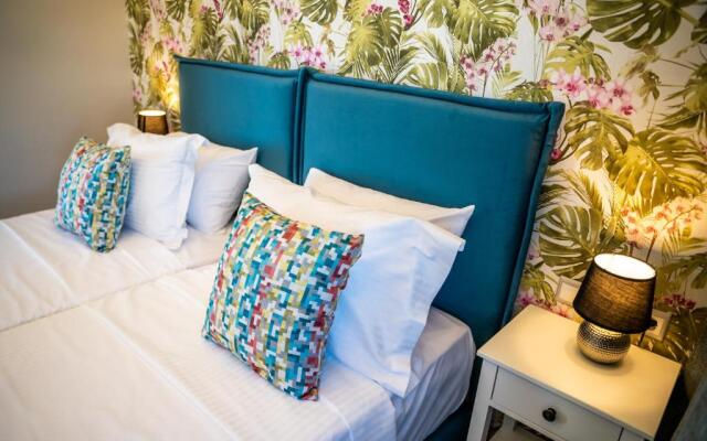 Thomas Villa Hersonissos - Private Pool - Sleeps 6